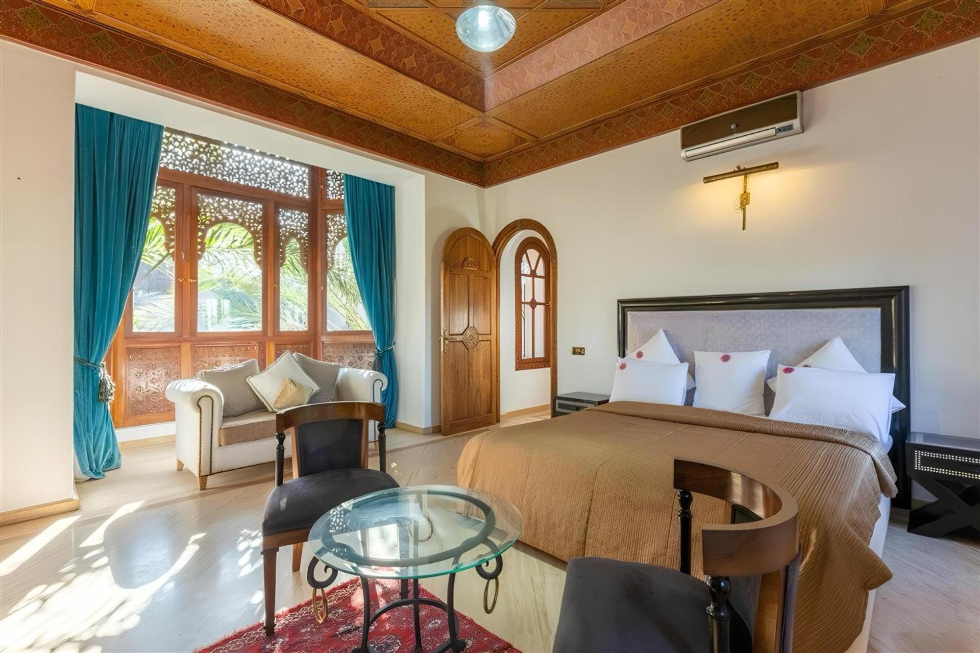 Palais Farah Gasthof *